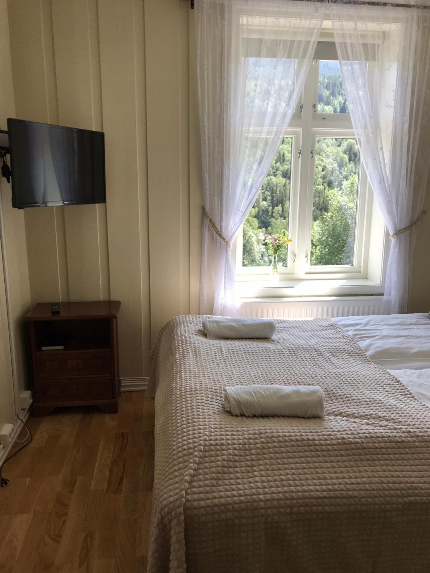 Heartbreak Hotel Nedre Heidal Exterior foto